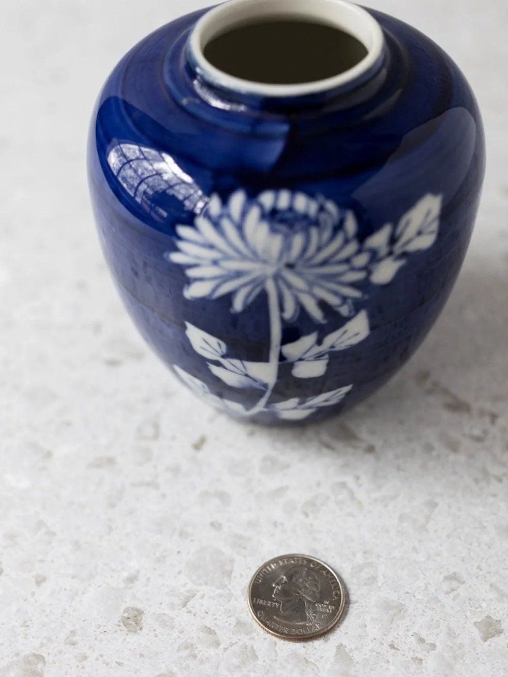Vintage Takahashi blue white hand painted floral vase or ginger jar no lid 4